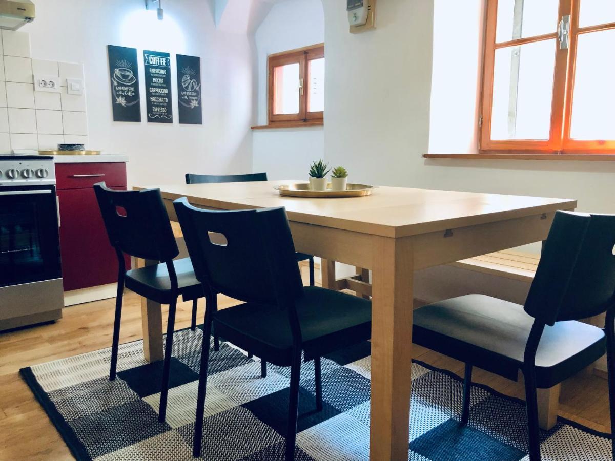 Seayou!***Charming 1-Bedroom Rental Unit In The Old City Center Of Cres Zewnętrze zdjęcie