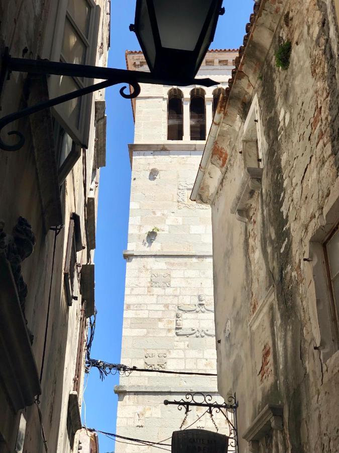 Seayou!***Charming 1-Bedroom Rental Unit In The Old City Center Of Cres Zewnętrze zdjęcie