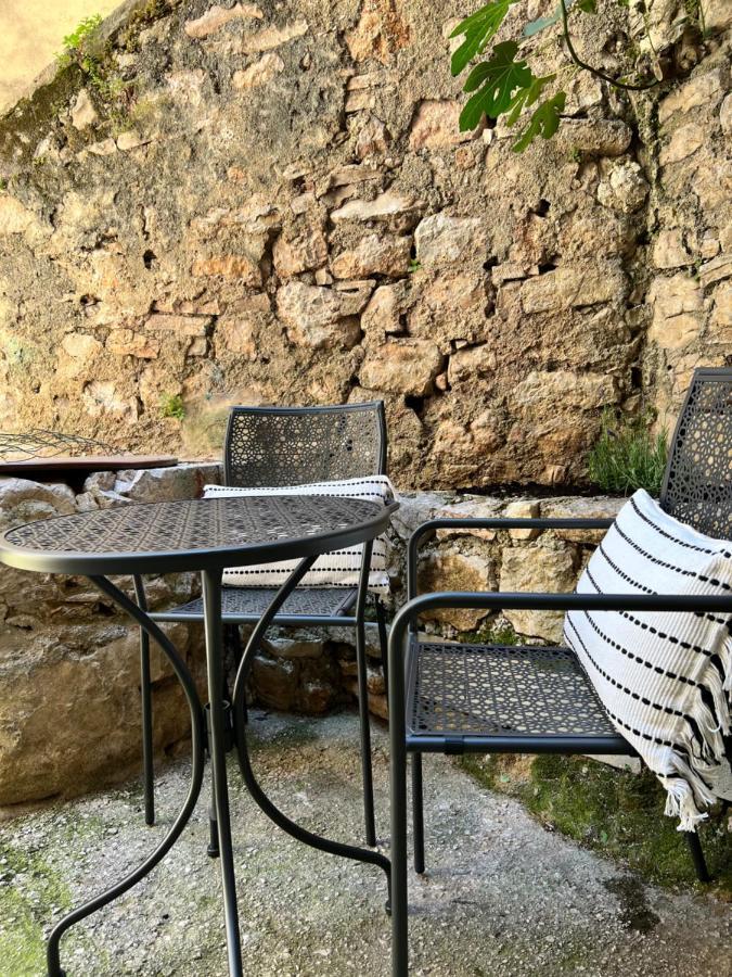 Seayou!***Charming 1-Bedroom Rental Unit In The Old City Center Of Cres Zewnętrze zdjęcie