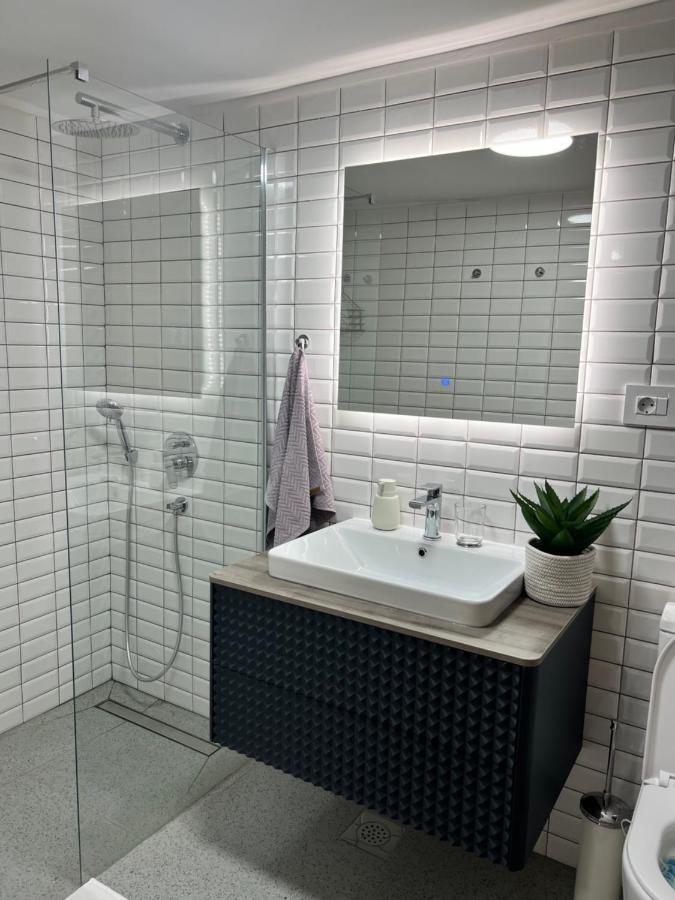 Seayou!***Charming 1-Bedroom Rental Unit In The Old City Center Of Cres Zewnętrze zdjęcie